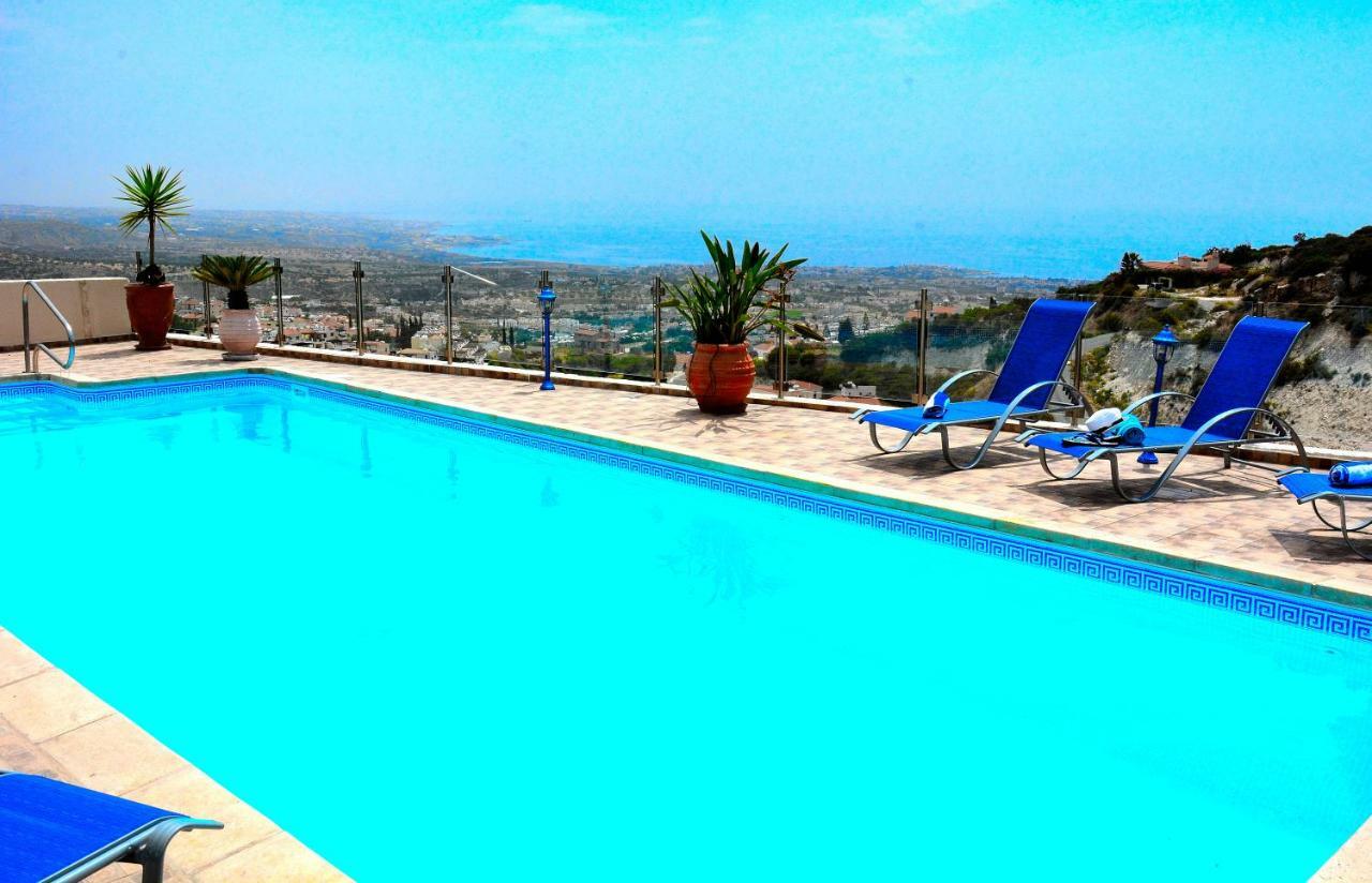 Villa Ocean Breeze Peyia Exterior photo